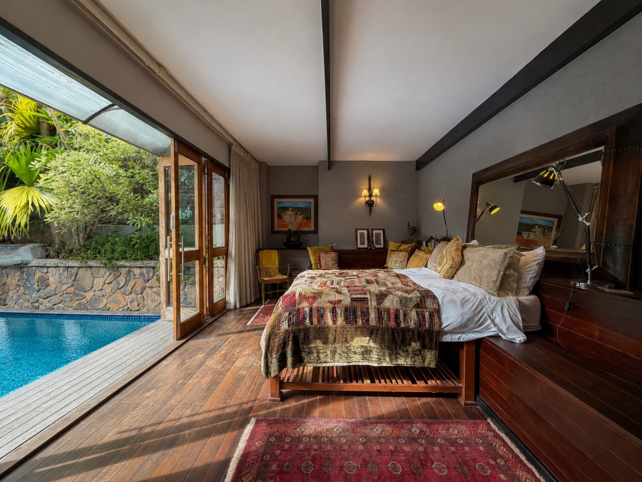 4 Bedroom Property for Sale in Bantry Bay Western Cape